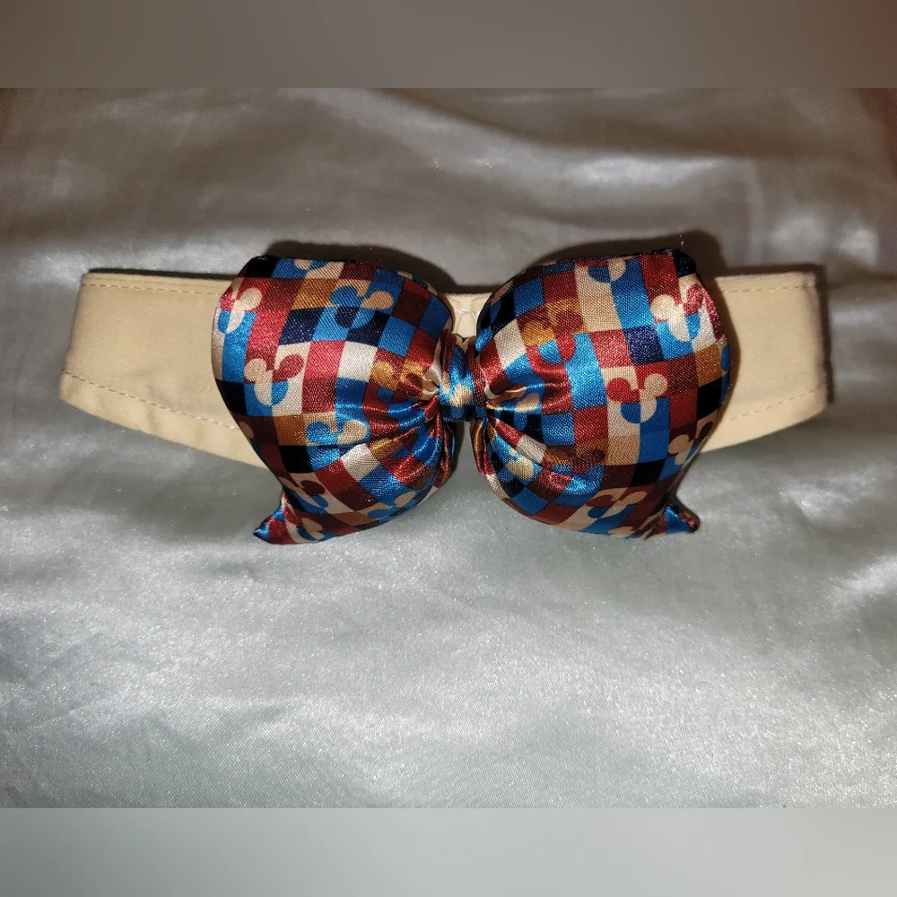 Disney tails adjustable large dog collar with removable bow